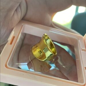 Elegant Gold-Tone Ring